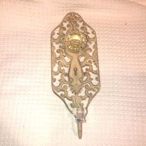 UNIQUE METAL With CRYSTAL-KNOB DOOR HANDLE HOOK 13” LONG BY 5”WIDE.EXCELLENT CON